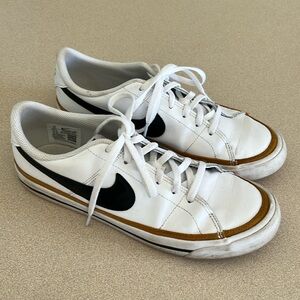 Nike Court Legacy Shoes